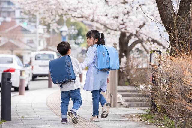 軽いランドセルは何グラム？ランドセルの重さが日常に与える影響