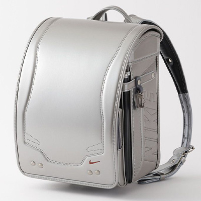 NIKE　シルバー／ブラック